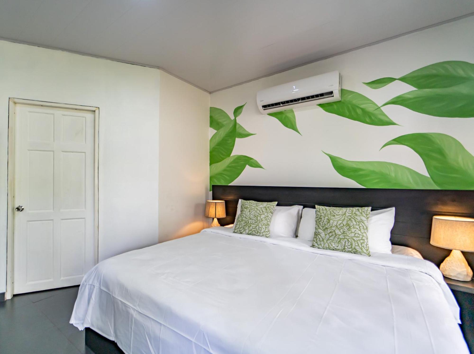 Good Life Lodge Самара Экстерьер фото